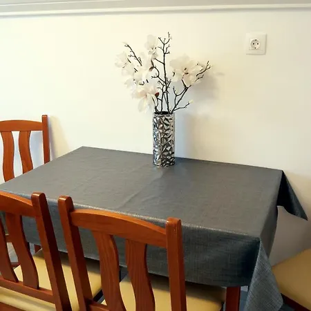 Papp Apartmanhaz 아파트 본보야크바세기